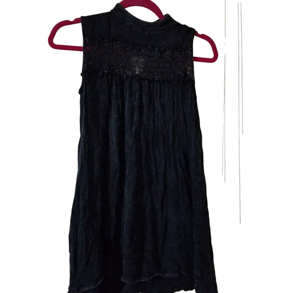 Altard State Black Sleeveless High-Neck Lace Detail Blouse Size S